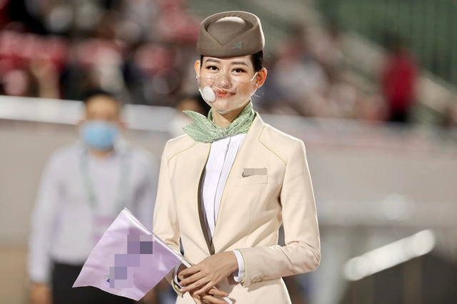 SEA Games vào mùa, dàn gái xinh có người mặc cả bikini khoe hình thể đi cổ vũ - Ảnh 13. SEA Games vào mùa, dàn gái xinh có người mặc cả bikini khoe hình thể đi cổ vũ - Ảnh 13.
