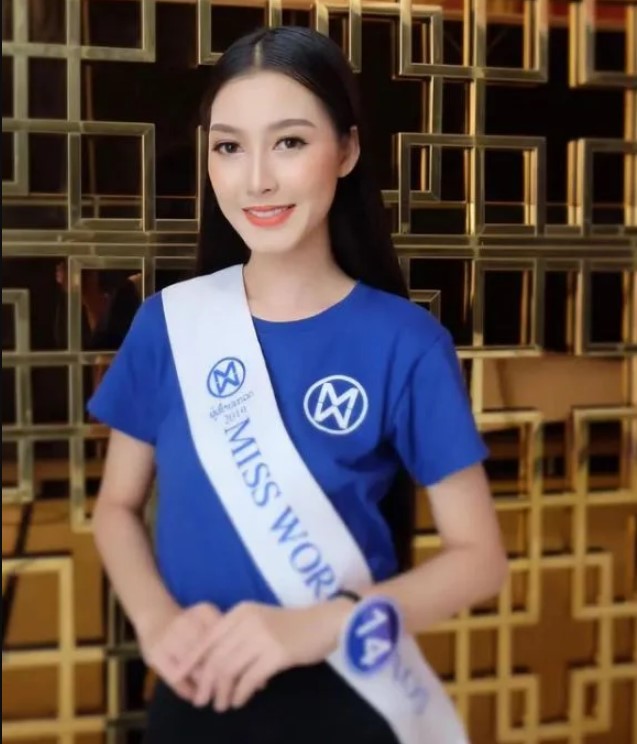 SEA Games vào mùa, dàn gái xinh có người mặc cả bikini khoe hình thể đi cổ vũ - Ảnh 11. SEA Games vào mùa, dàn gái xinh có người mặc cả bikini khoe hình thể đi cổ vũ - Ảnh 11.